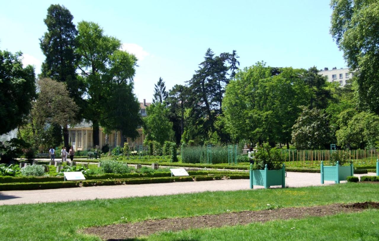 Le Faubourg-Raines - Chaleureux Studio A 5Mn De La Gare Dijon Buitenkant foto
